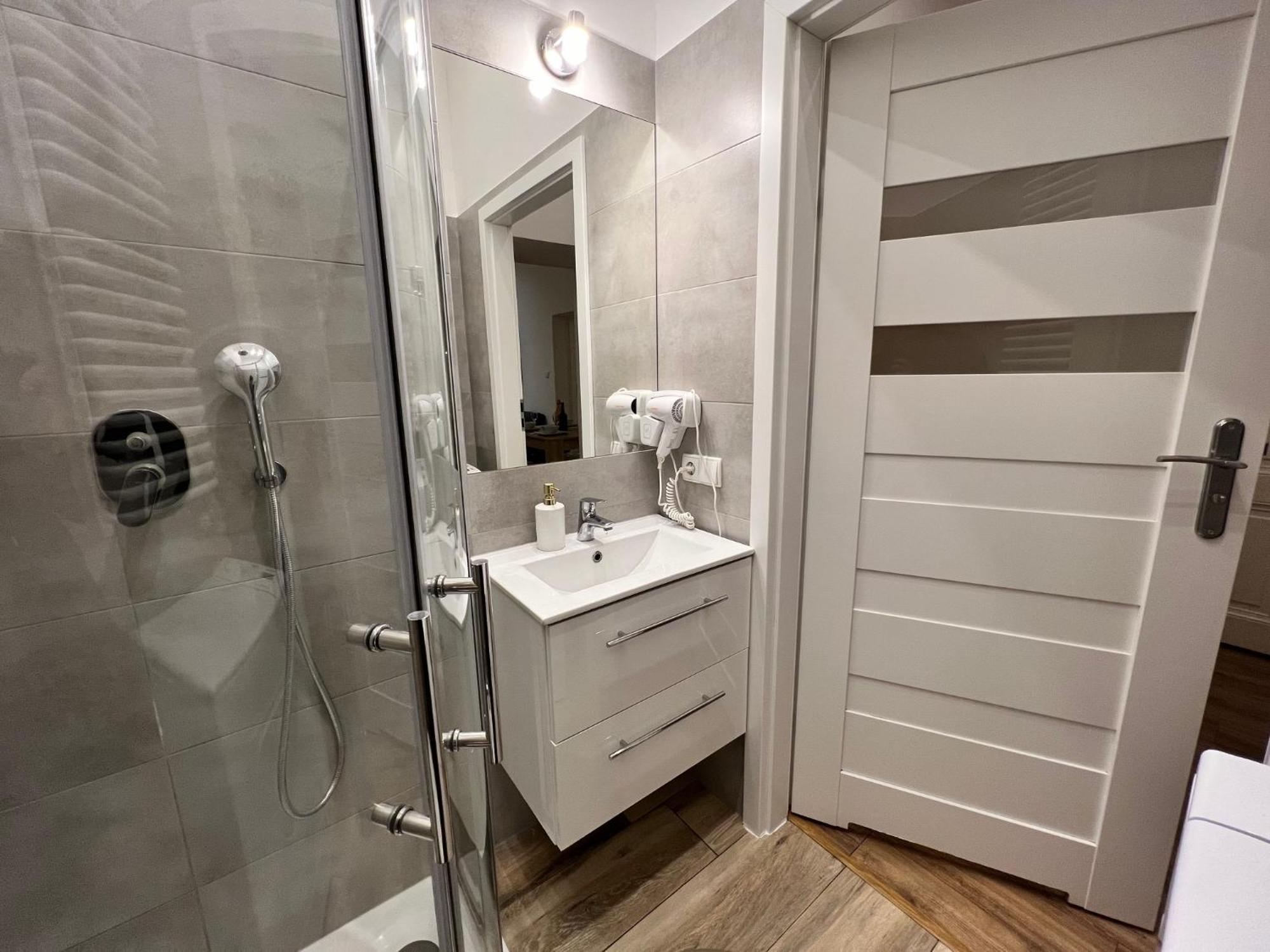 קרקוב P&J Apartments Lubicz מראה חיצוני תמונה