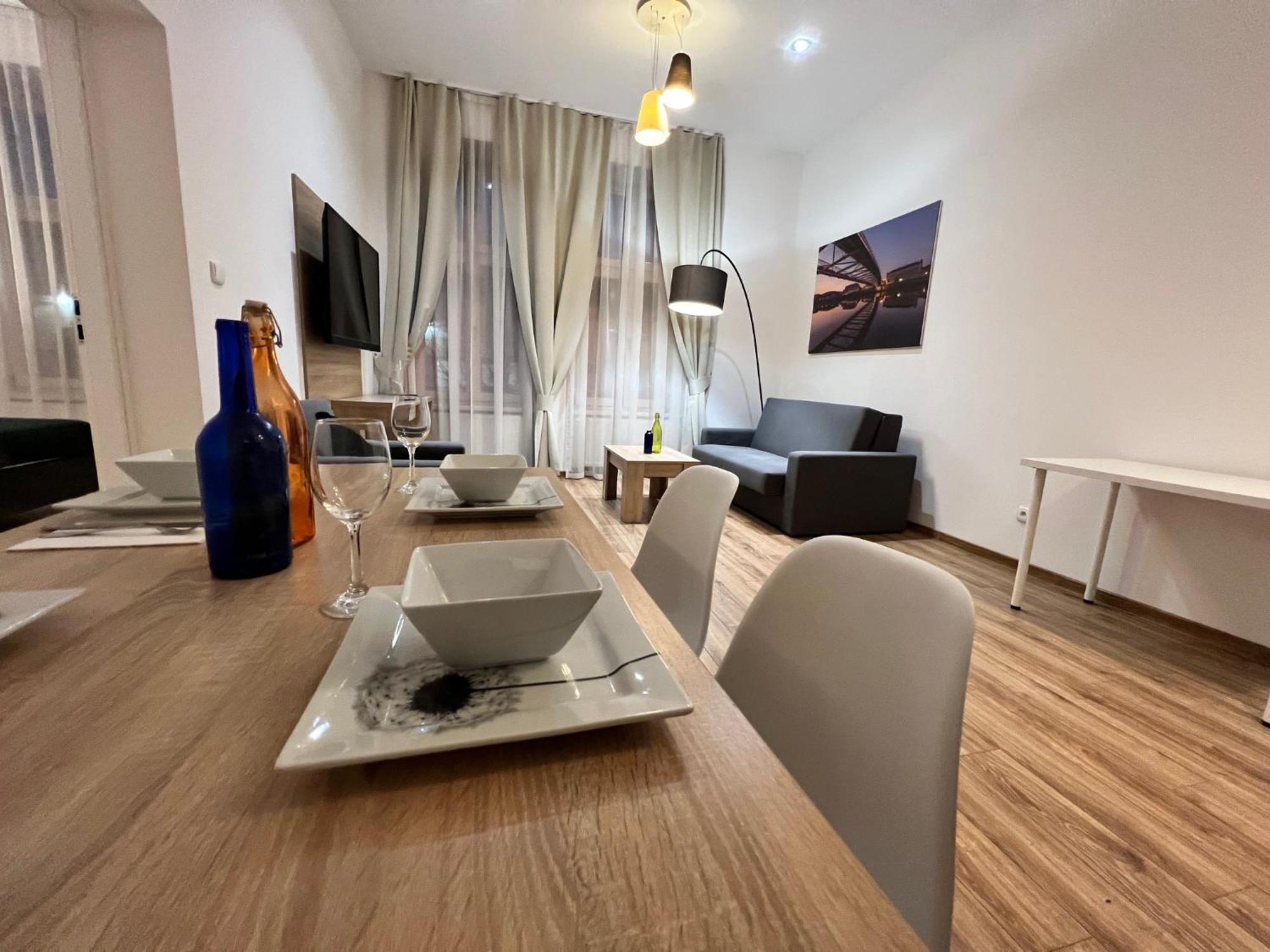 קרקוב P&J Apartments Lubicz מראה חיצוני תמונה